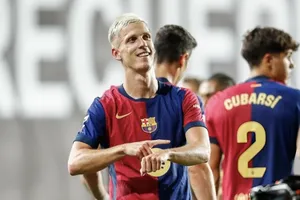 Dani Olmo ra mắt bằng bàn thắng quyết định vào phút chót giúp Barcelona thắng 2-1 tại Rayo Vallecano.