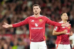 Chấn thương liên tục ngăn Mason Mount thể hiện mình ở Man.United.