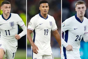 Các ngôi sao tấn công Cole Palmer, Ollie Watkins và Phil Foden bị loại khỏi các trận đấu với CH Ailen và Phần Lan.