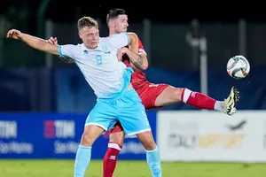 San Marino (trái) ghi chiến thắng đầu tiên trong lịch sử tham dự một giải đấu chính thức.