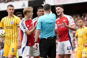 Declan Rice bị treo giò không có mặt trong trận Derby Bắc London vào cuối tuần tới. 