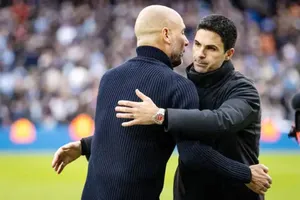 HLV Pep Guardiola cảm thấy “mềm yếu” hơn khi đối đầu những “người bạn” như Mikel Arteta.