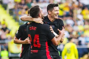 HLV Hansi Flick và Barcelona toàn thắng trận thứ 6 liên tiếp khi đè bẹp chủ nhà Villarreal 5-1