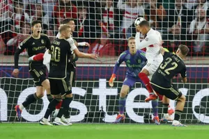 Pha đánh đầu thành bàn của Enzo Millot ngay đầu hiệp 1 không đủ để giúp Stuttgart có được chiến thắng