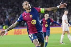 Raphinha cho biết chiến thắng 4-1 trước Bayern Munich là “màn phục thù” dành cho người hâm mộ Barcelona.