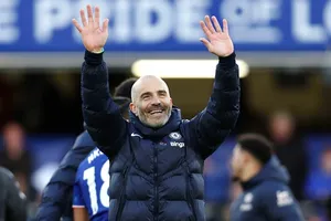 HLV Enzo Maresca thừa nhận rất vui khi người hâm mộ Chelsea hô vang tên ông ở chiến thắng 5-1 tại Southampton.