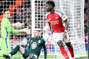 Bukayo Saka một lần nữa truyền cảm hứng giúp Arsenal thắng 3-0 trước AS Monaco.