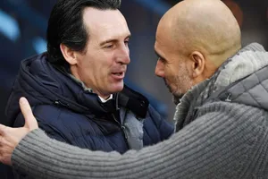 HLV Unai Emery khẳng định Pep Guardiola vẫn là nhà cầm quân giỏi nhất tại Premier League.