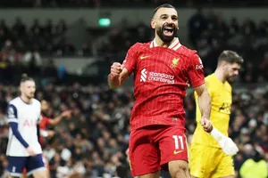 Mohamed Salah là cầu thủ Premier League đầu tiên đạt 2 con số bàn thắng và kiến tạo trước Giáng sinh.