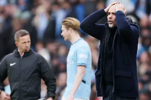 HLV Pep Guardiola cho biết ông cần những cầu thủ mới vào tháng 1.