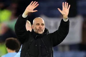 HLV Pep Guardiola khẳng định Man.City không có cơ hội giành chức vô địch Premier League.