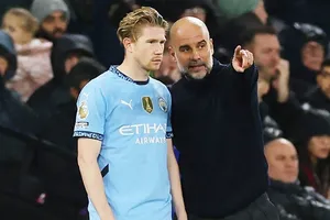 HLV Pep Guardiola cho biết tuổi tác của Kevin De Bruyne là yếu tố quyết định liệu Man.City có gia hạn hay không.