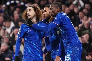 Chelsea đánh bại Wolves 3-1 đã chấm dứt chuỗi 5 trận không thắng và vươn lên vị trí thứ 4.