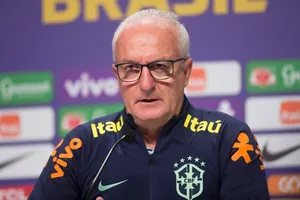 HLV Dorival Junior tin rằng những chỉ trích nhằm vào đội tuyển Brazil là thiếu công bằng.
