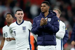 HLV Thomas Tuchel đã có cuộc thảo luận mang tính xây dựng với Marcus Rashford và Phil Foden.