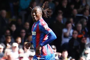 Eze tỏa sáng đưa Crystal Palace vào bán kết FA Cup