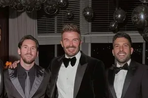 Lionel Messi và đồng đội tại buổi tiệc kỷ niệm sinh nhật lần thứ 50 của David Beckham.