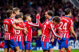 Atletico Madrid lội ngược dòng đánh bại đội bóng cuối bảng Valladolid với tỷ số 4-2.