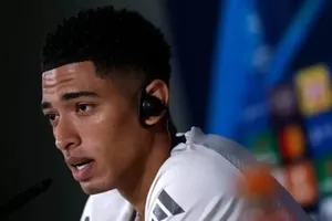 Jude Bellingham phát biểu trong buổi họp báo trước trận đấu với Arsenal