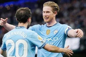 Kevin de Bruyne ghi bàn thắng quyết định trong chiến thắng 1-0 trước Wolves.