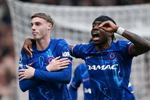 Palmer thực hiện thành công quả phạt đền ghi bàn thắng đầu tiên của anh kể từ tháng 1.