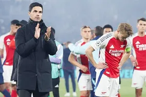 Arsenal kết thúc mùa giải nữa mà không có danh hiệu nào khi thua Paris Saint-Germain chung cuộc 1-3 ở bán kết Champions League.