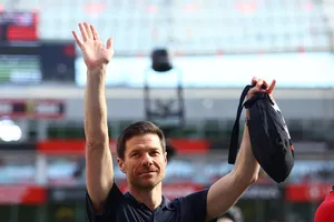 Trận sân nhà cuối cùng của HLV Xabi Alonso cùng Leverkusen kết thúc với tỷ số thua Borussia Dortmund 2-4.