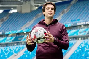 Cựu danh thủ Kaka sẵn sàng gia nhập đội ngũ ban huấn luyện của HLV Carlo Ancelotti.