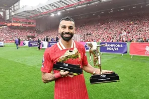 Mohamed Salah khép lại mùa giải đáng kinh ngạc bằng hàng loạt kỷ lục cá nhân.