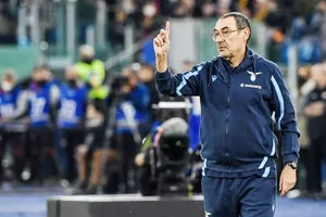 Maurizio Sarri đã trở lại với tư cách là HLV trưởng của Lazio sau một năm từ chức.