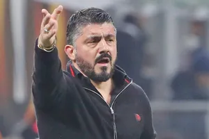 Liên đoàn bóng đá Italy (FIGC) sẽ bổ nhiệm cựu tiền vệ Gennaro Gattuso làm tân HLV trưởng đội tuyển.