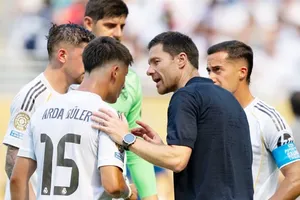 HLV Xabi Alonso kêu gọi sự kiên nhẫn sau khi Real Madrid hòa 1-1 với Al Hilal.