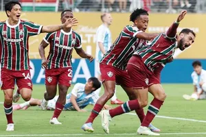 Fluminense đánh bại Ulsan 4-2 tại FIFA Club World Cup để vươn lên vị trí dẫn đầu bảng H.
