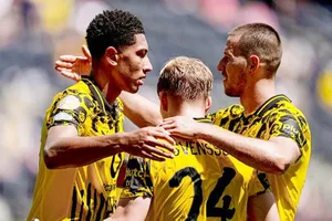 Dortmund kết thúc vòng bảng FIFA Club World Cup với ngôi đầu