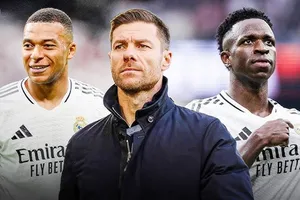 HLV Xabi Alonso kêu gọi các ngôi sao tấn công của Real Madrid như Vinicius Junior và Kylian Mbappe cần nỗ lực phòng ngự.