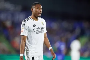 Trung vệ David Alaba bị chấn thương bắp chân phải chia tay FIFA Club World Cup. 