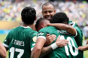 Palmeiras là đội đầu tiên giành quyền vào chơi tứ kết FIFA Club World Cup 2025