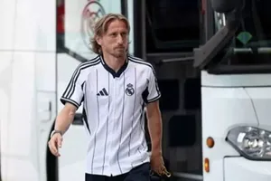 Luka Modric, sẽ gia nhập AC Milan sau Club World Cup
