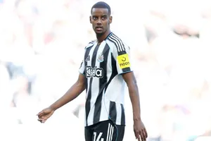 Alexander Isak vắng mặt trong trận giao hữu thua Celtic 0-4 là do có tin đồn sẽ rời Newcastle.