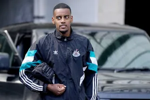 Newcastle đã từ chối lời đề nghị mở màn 110 triệu bảng của Liverpool cho Alexander Isak.