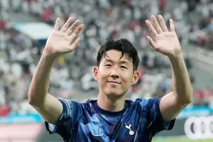 Son Heung-min tuyên bố vào thứ Bảy sẽ rời Tottenham Hotspur sau một thập niên.