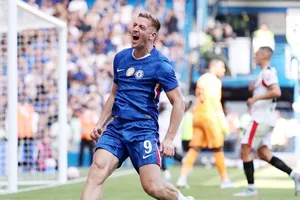 Tân binh Liam Delap ghi cú đúp bàn thắng giúp Chelsea đánh bại AC Milan 4-1