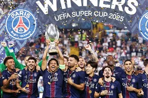 Paris Saint-Germain giành Siêu cúp châu Âu và là danh hiệu thứ 5 trong năm 2025.