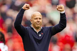 Đoàn quân của bắt đầu hành trình bảo vệ danh hiệu khi tiếp đón Bournemouth.