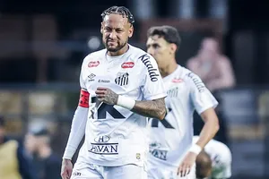 Neymar nhận trận thua tệ hại nhất sự nghiệp khi Santos thất bại 0-6 trước Vasco Da Gama.