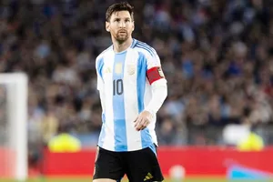 HLV Lionel Scaloni điền tên đội trưởng Lionel Messi vào danh sách 2 trận đấu cuối vòng loại World Cup 2026.