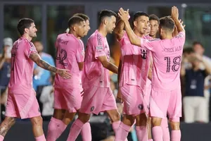 Luis Suarez tỏa sáng đưa Inter Miami tiến vào bán kết Leagues Cup.