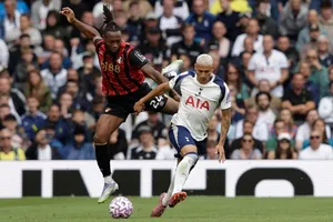 Tottenham sau 2 chiến thắng ấn tượng bất ngờ thua sốc 0-1 trước đội khách Bournemouth.