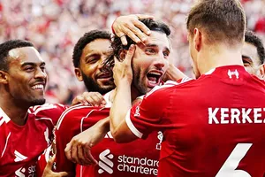 Dominik Szoboszlai ghi bàn thắng duy nhất giúp Liverpool là đội duy nhất toàn thắng sau 3 vòng đấu.