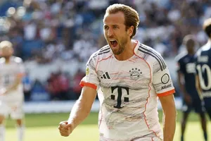 Harry Kane ghi hat-trick thứ 2 chỉ sau 4 vòng đấu Bundesliga và 13 bàn sau 7 trận của mùa giải mới.